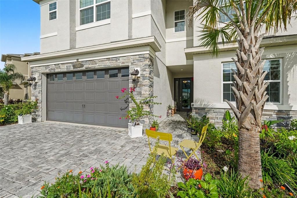 For Rent: $3,995 (5 beds, 4 baths, 3248 Square Feet)