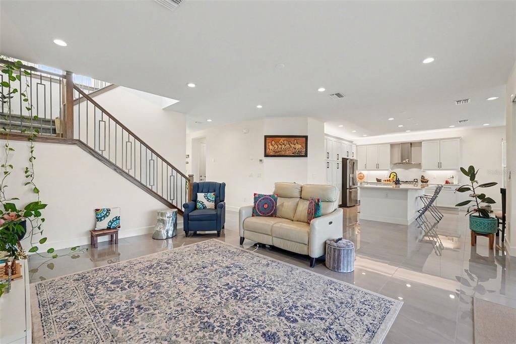 For Rent: $3,995 (5 beds, 4 baths, 3248 Square Feet)