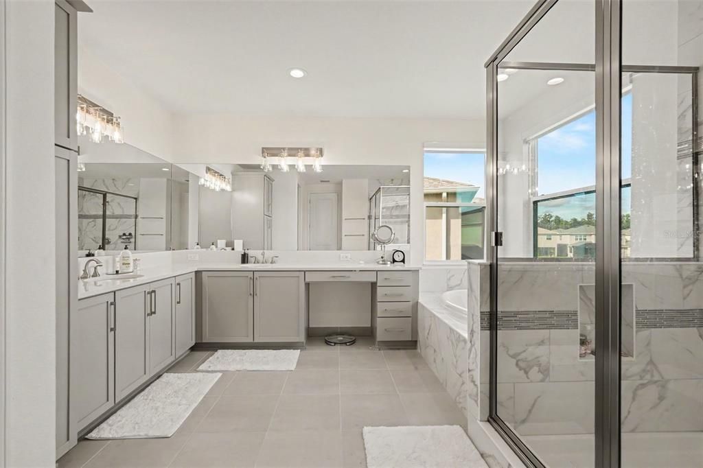 For Rent: $3,995 (5 beds, 4 baths, 3248 Square Feet)