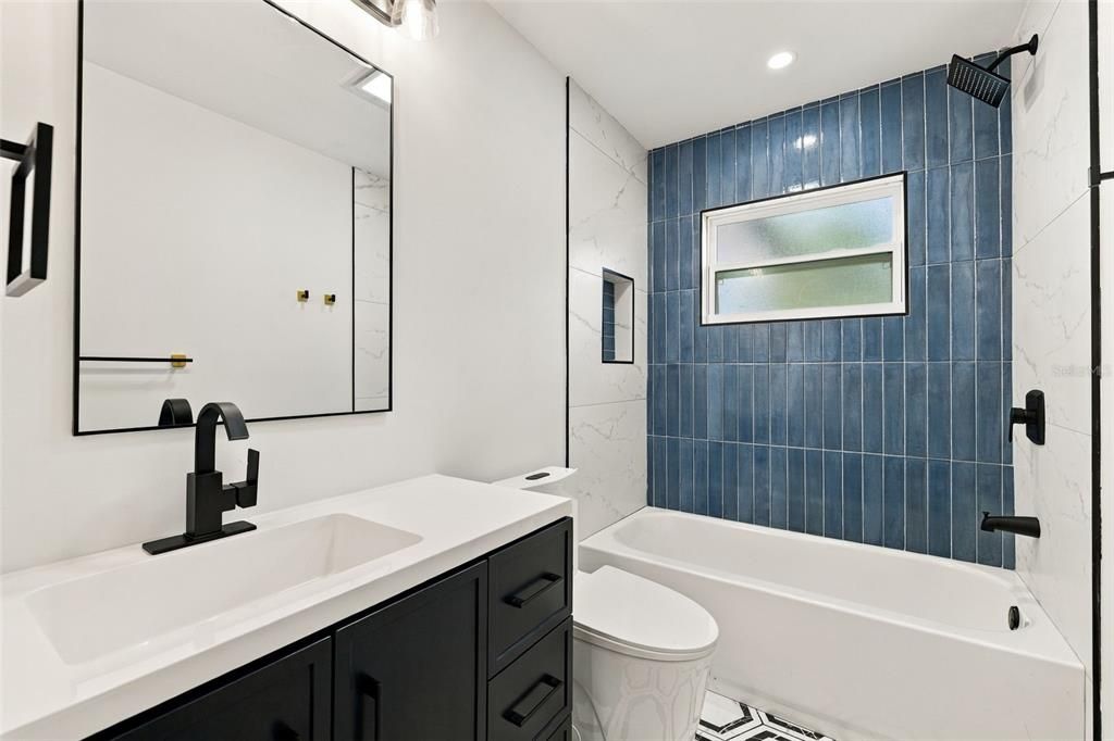En Venta: $549,900 (4 camas, 3 baños, 1620 Pies cuadrados)