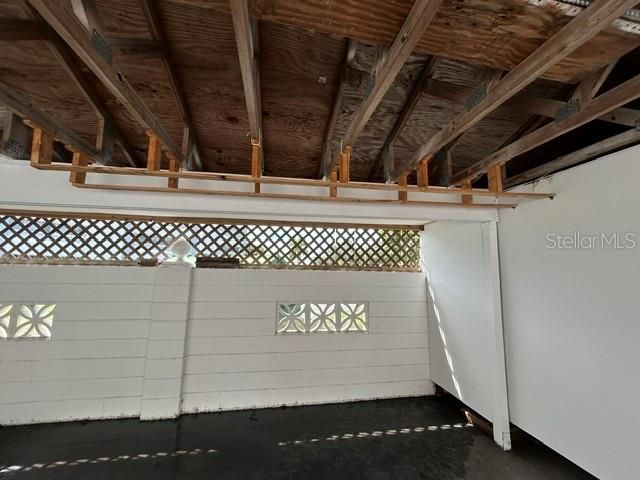 For Sale: $95,000 (2 beds, 2 baths, 919 Square Feet)