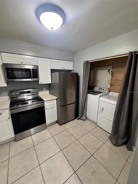 В аренду: $1,650 (2 спален, 2 ванн, 948 Квадратных фут)