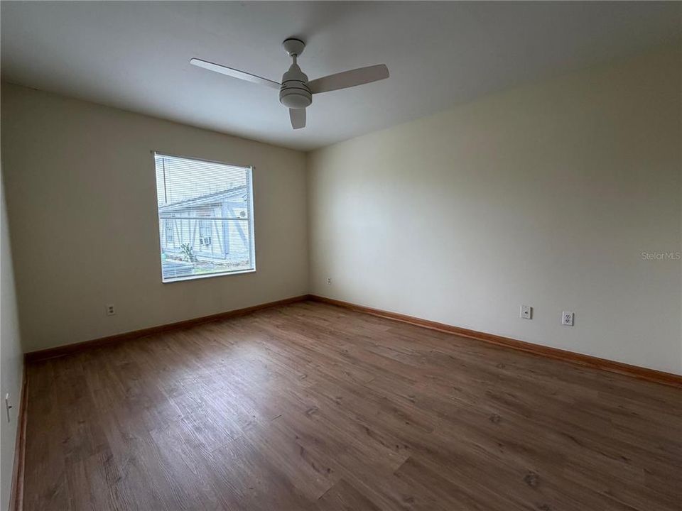В аренду: $1,800 (3 спален, 2 ванн, 1056 Квадратных фут)