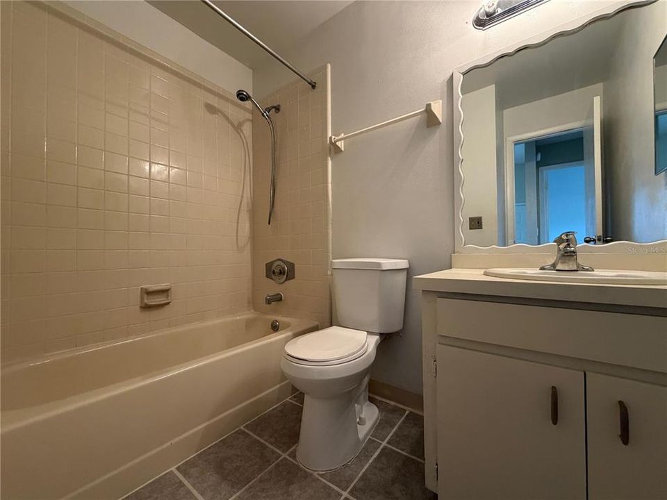 В аренду: $1,800 (3 спален, 2 ванн, 1056 Квадратных фут)