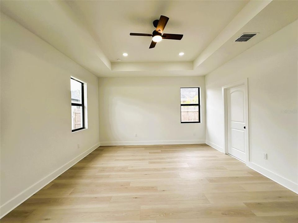 For Sale: $714,900 (3 beds, 3 baths, 2188 Square Feet)