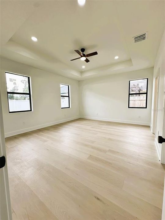 For Sale: $714,900 (3 beds, 3 baths, 2188 Square Feet)