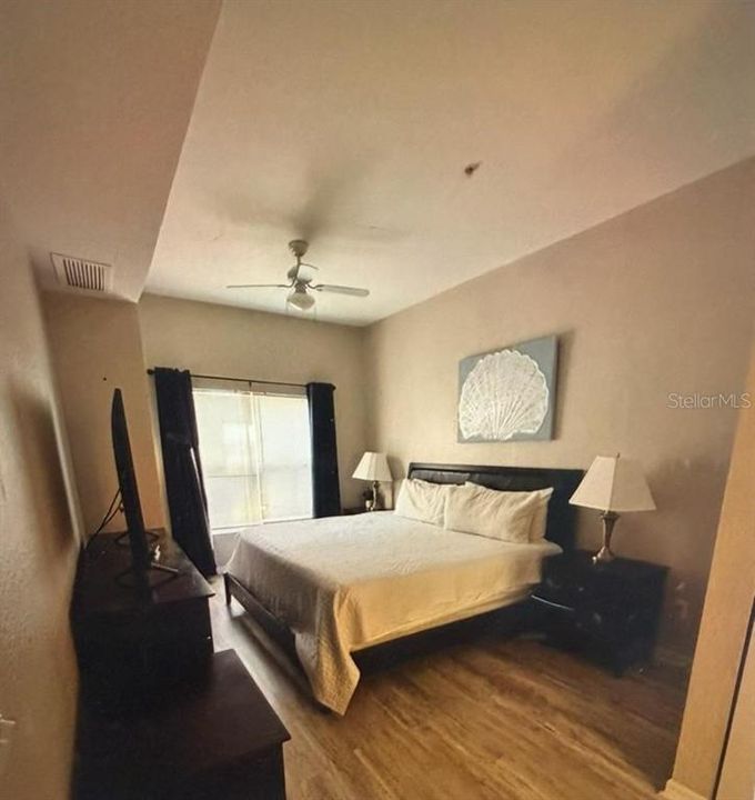 В аренду: $2,190 (3 спален, 2 ванн, 1296 Квадратных фут)