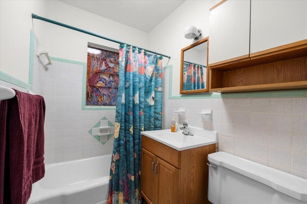 En Venta: $320,000 (3 camas, 2 baños, 1566 Pies cuadrados)