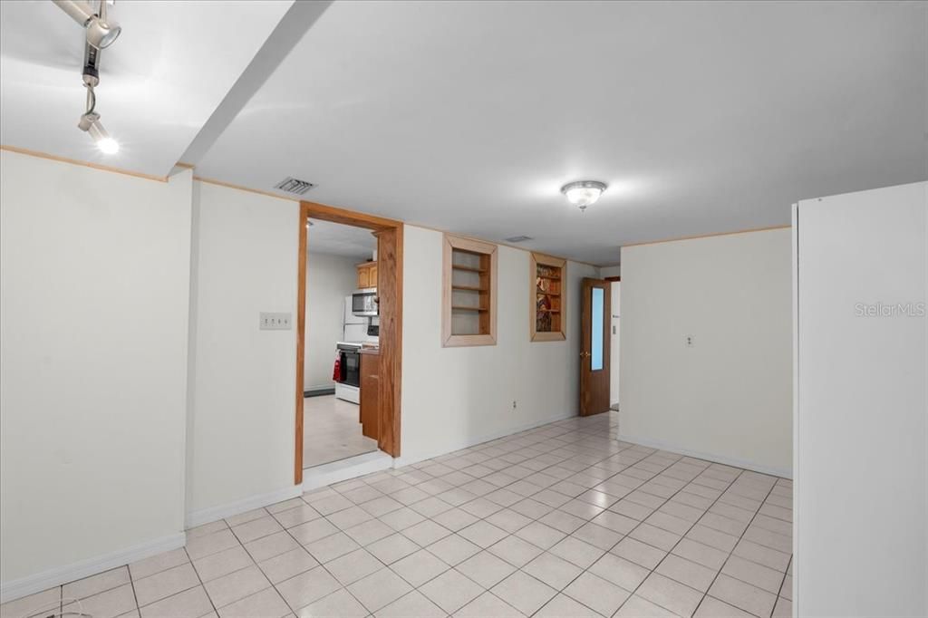 En Venta: $320,000 (3 camas, 2 baños, 1566 Pies cuadrados)