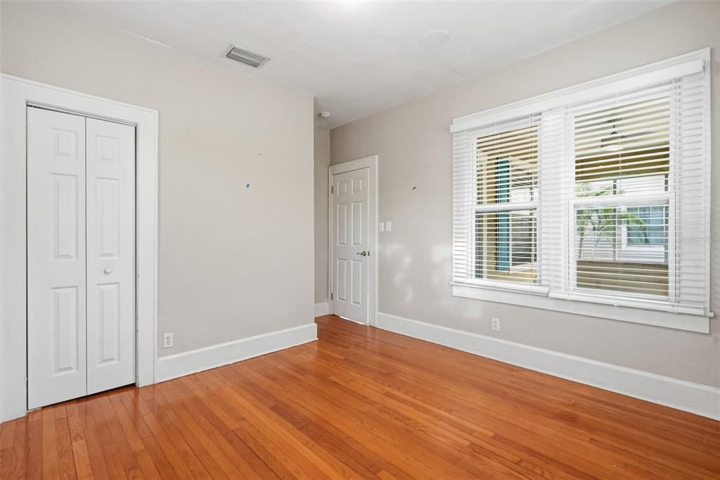 En Venta: $449,900 (3 camas, 1 baños, 1114 Pies cuadrados)