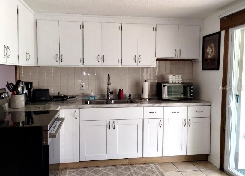 For Sale: $175,000 (2 beds, 1 baths, 1408 Square Feet)