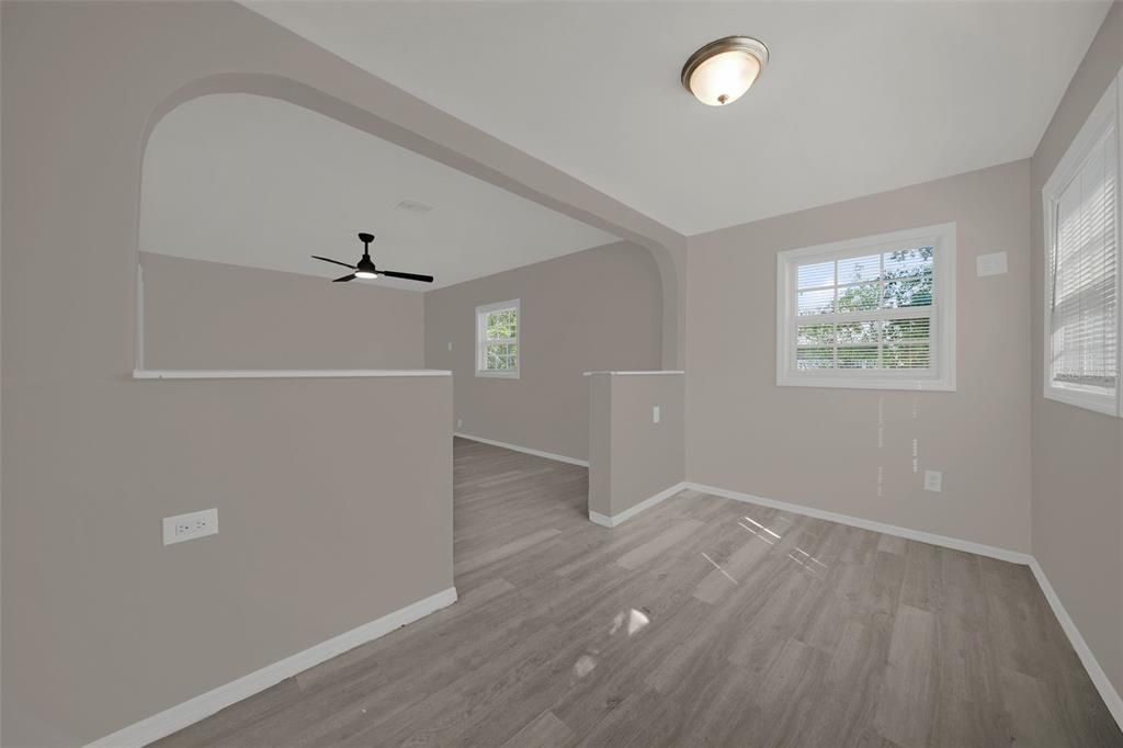 For Sale: $284,999 (3 beds, 2 baths, 1080 Square Feet)