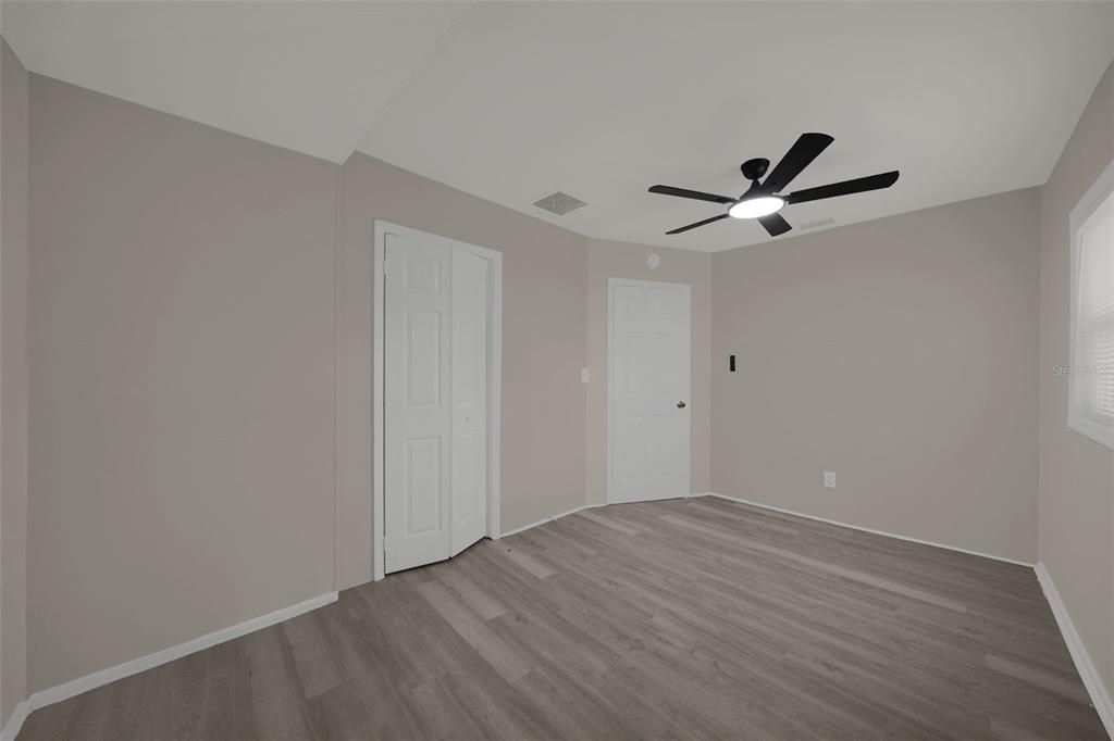 For Sale: $284,999 (3 beds, 2 baths, 1080 Square Feet)