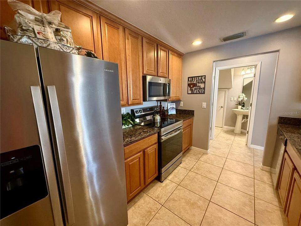 For Sale: $195,000 (3 beds, 2 baths, 1408 Square Feet)
