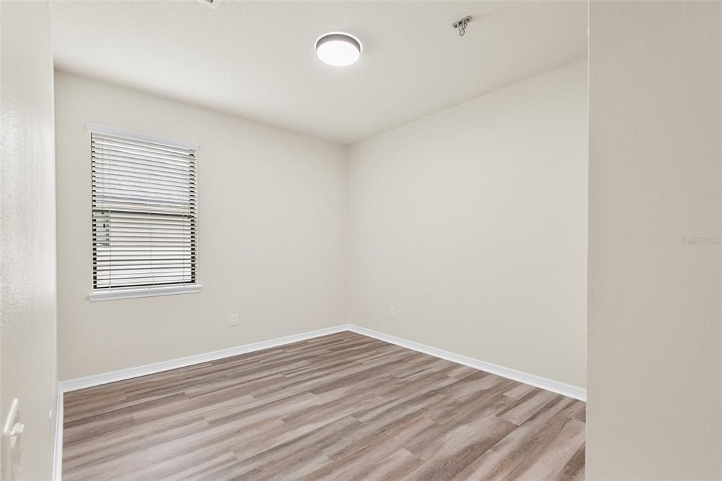 For Sale: $409,900 (4 beds, 2 baths, 2426 Square Feet)
