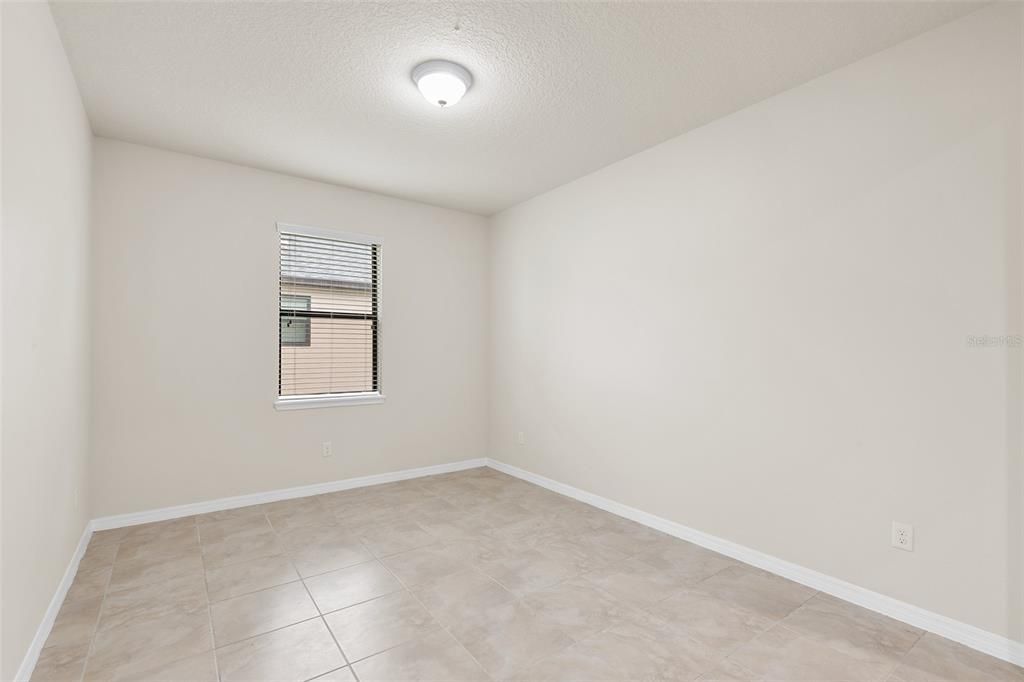 For Sale: $409,900 (4 beds, 2 baths, 2426 Square Feet)