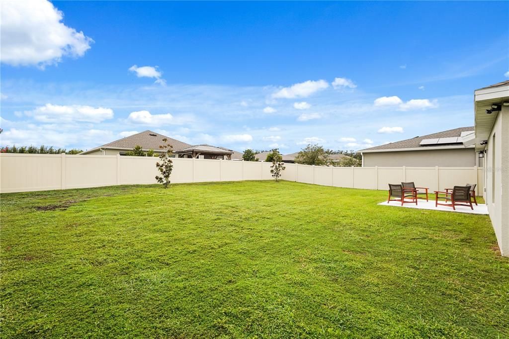 For Sale: $335,000 (3 beds, 2 baths, 1560 Square Feet)