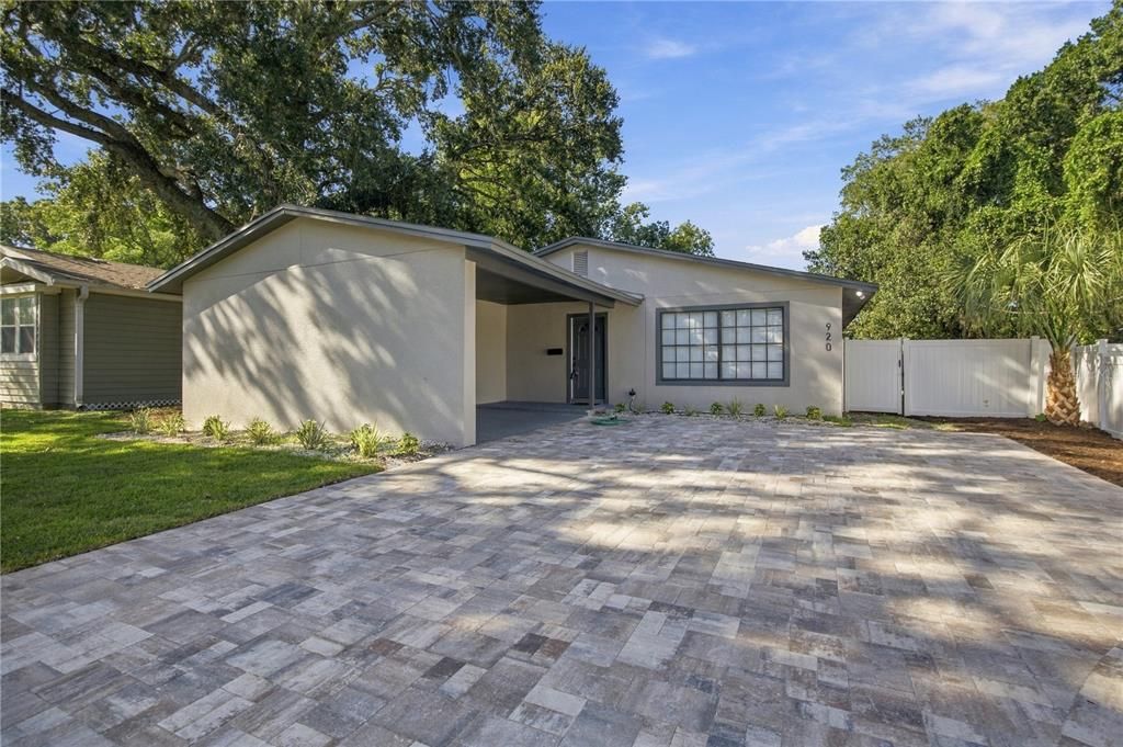 For Rent: $3,200 (3 beds, 2 baths, 1628 Square Feet)
