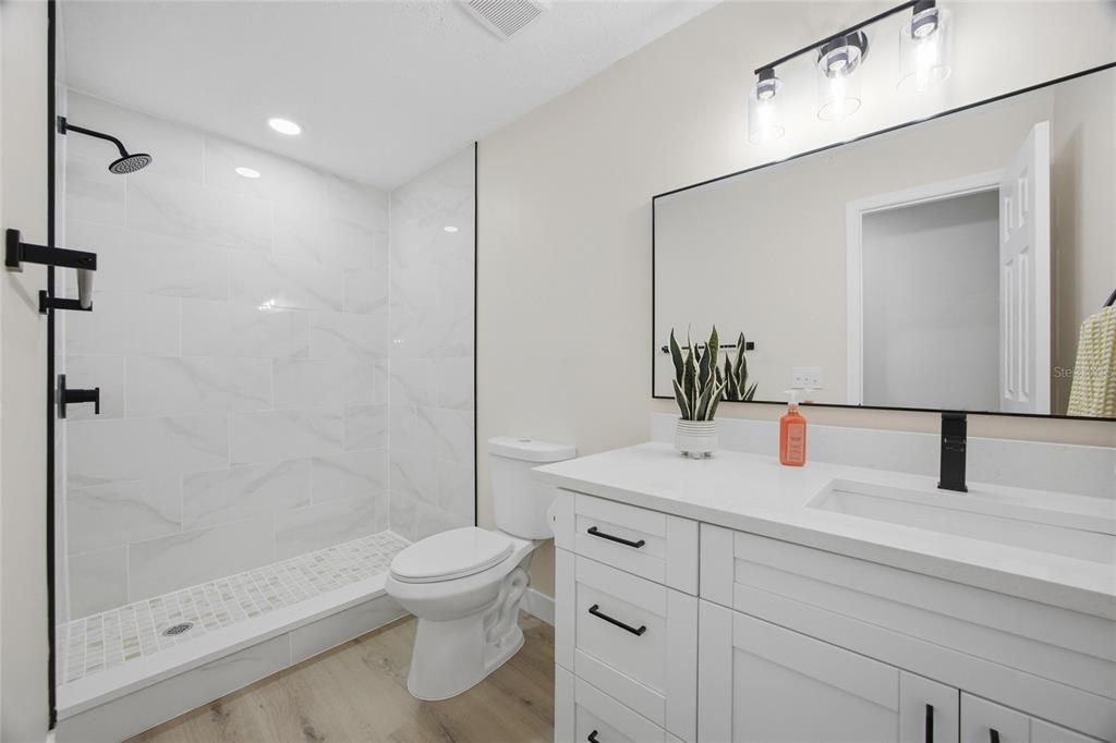 For Rent: $3,200 (3 beds, 2 baths, 1628 Square Feet)