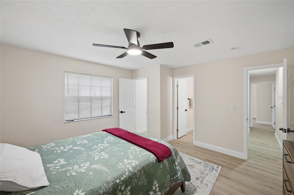 For Rent: $3,200 (3 beds, 2 baths, 1628 Square Feet)