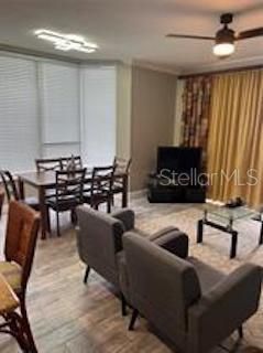 На продажу: $350,000 (2 спален, 2 ванн, 1078 Квадратных фут)
