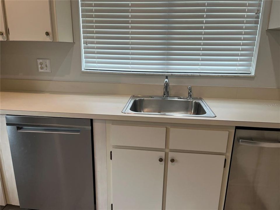 En Venta: $169,888 (2 camas, 2 baños, 1292 Pies cuadrados)