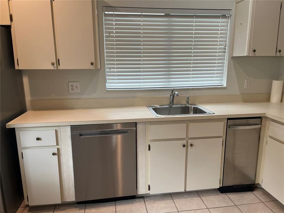 En Venta: $169,888 (2 camas, 2 baños, 1292 Pies cuadrados)
