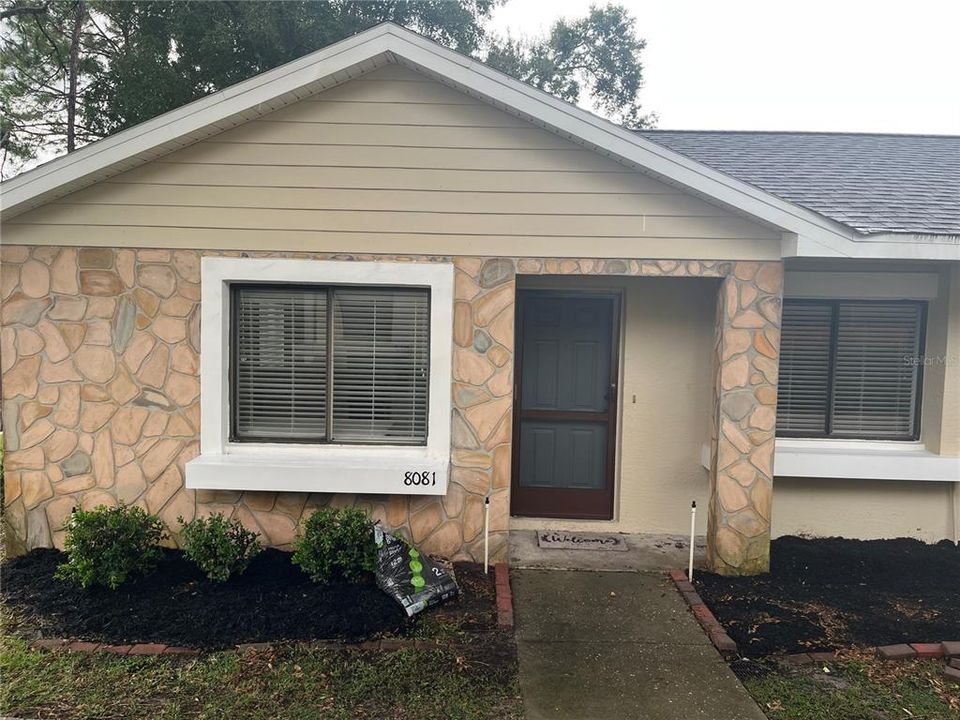 En Venta: $169,888 (2 camas, 2 baños, 1292 Pies cuadrados)
