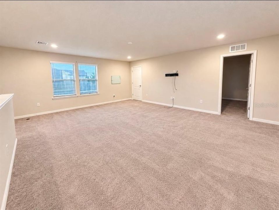 В аренду: $3,700 (4 спален, 2 ванн, 2854 Квадратных фут)