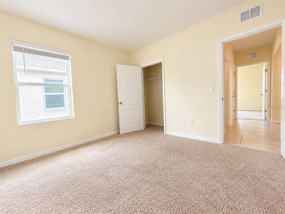 В аренду: $1,900 (3 спален, 2 ванн, 1725 Квадратных фут)