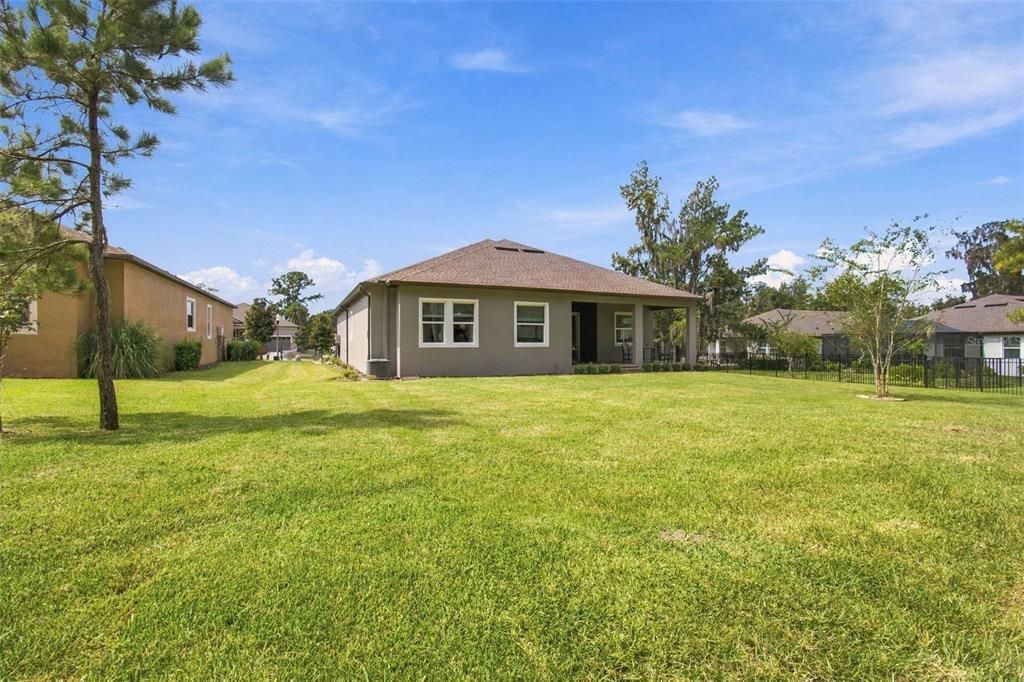 For Sale: $559,000 (3 beds, 2 baths, 2350 Square Feet)