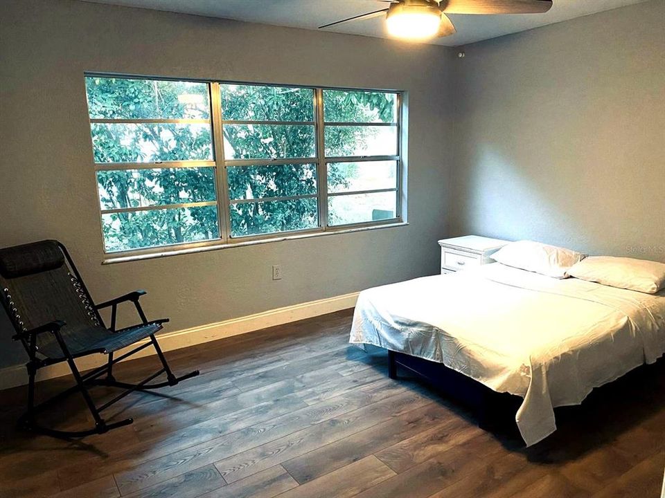 For Sale: $275,000 (2 beds, 2 baths, 1688 Square Feet)