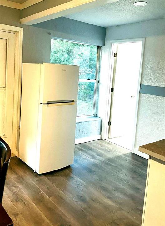 For Sale: $275,000 (2 beds, 2 baths, 1688 Square Feet)