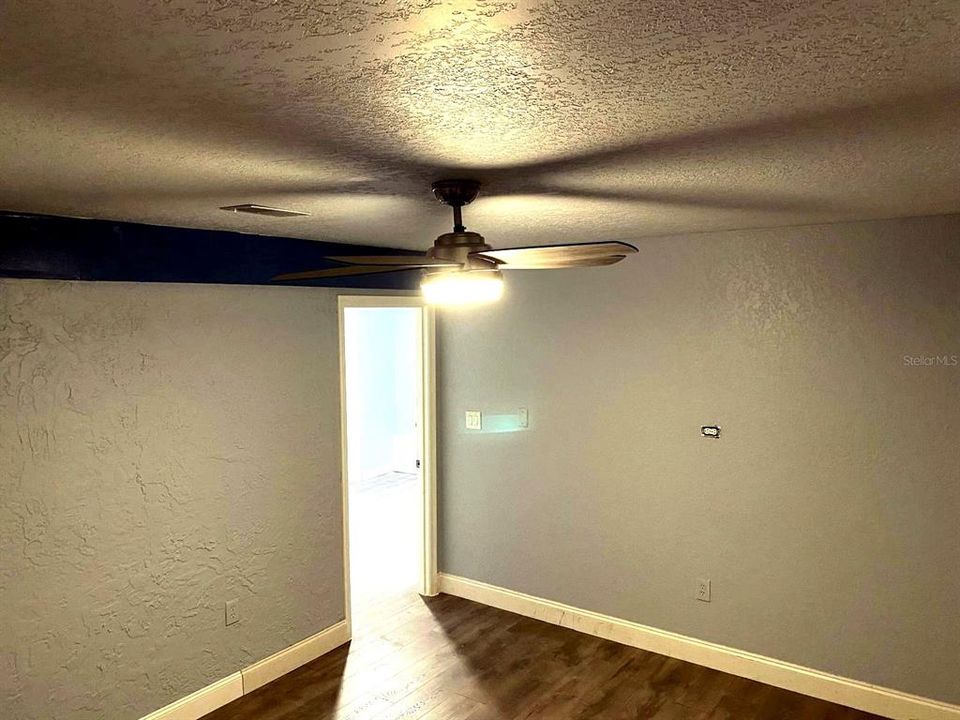 For Sale: $275,000 (2 beds, 2 baths, 1688 Square Feet)