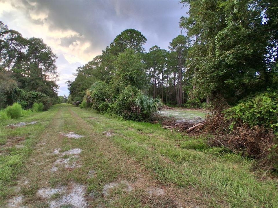 На продажу: $15,000 (0.23 acres)