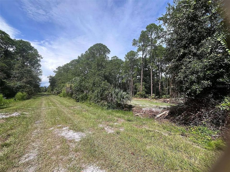 На продажу: $15,000 (0.23 acres)