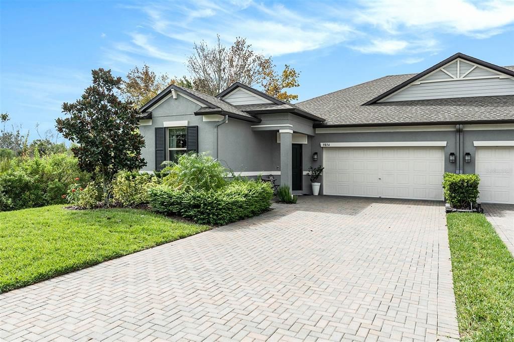 For Sale: $359,000 (3 beds, 2 baths, 1968 Square Feet)
