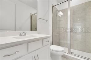 En Venta: $619,990 (5 camas, 3 baños, 3076 Pies cuadrados)