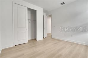 En Venta: $619,990 (5 camas, 3 baños, 3076 Pies cuadrados)