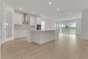 En Venta: $619,990 (5 camas, 3 baños, 3076 Pies cuadrados)