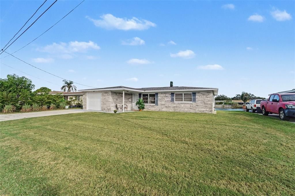 For Sale: $255,000 (2 beds, 2 baths, 1140 Square Feet)