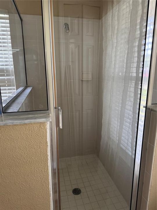En Renta: $1,800 (4 camas, 2 baños, 2236 Pies cuadrados)