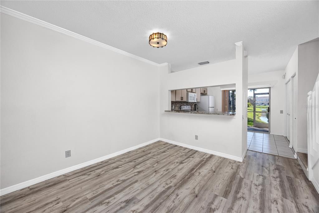 En Venta: $219,900 (2 camas, 2 baños, 1184 Pies cuadrados)