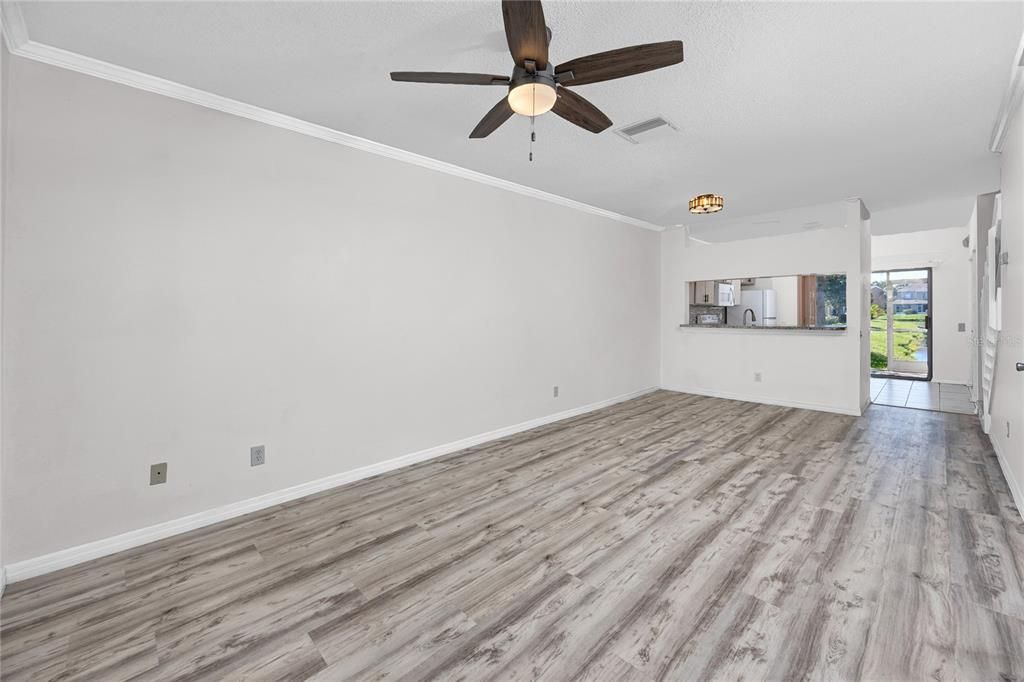 En Venta: $219,900 (2 camas, 2 baños, 1184 Pies cuadrados)