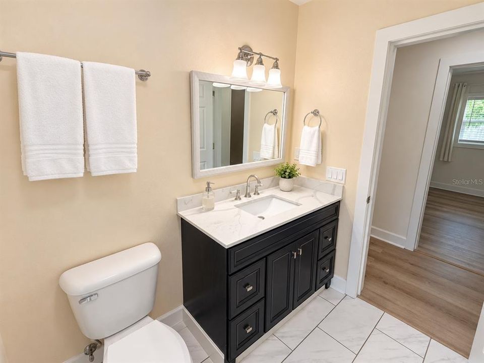 For Rent: $1,925 (3 beds, 2 baths, 1104 Square Feet)
