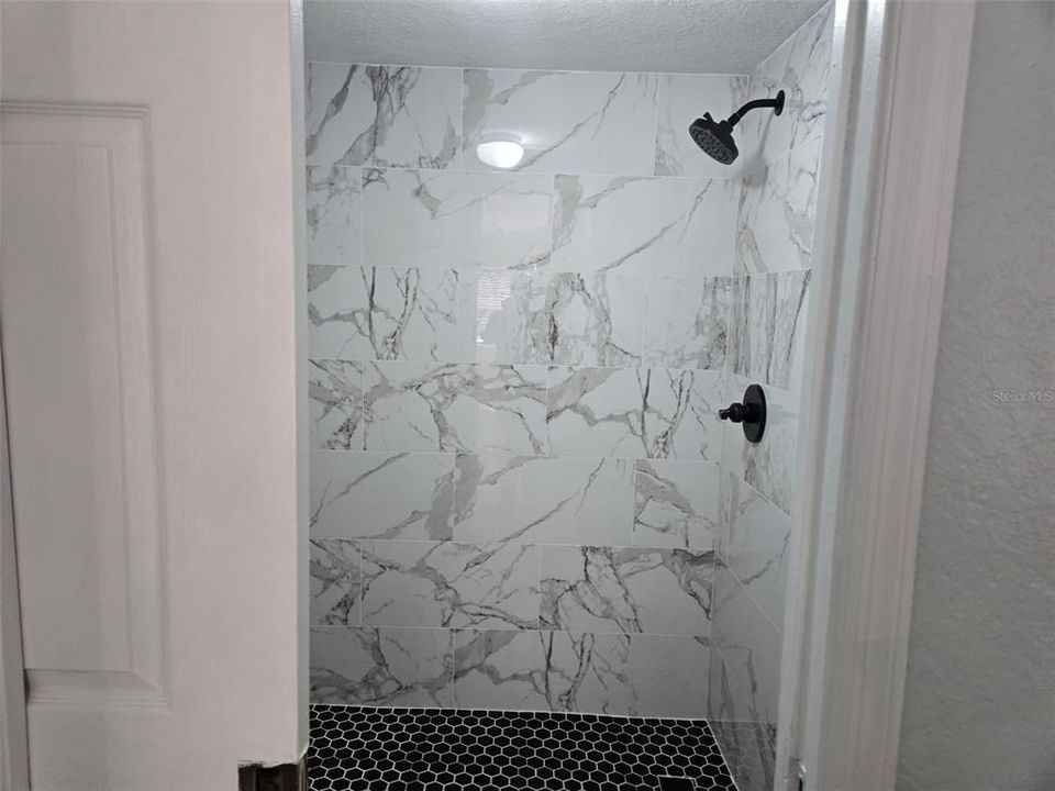 For Rent: $1,800 (2 beds, 2 baths, 1160 Square Feet)