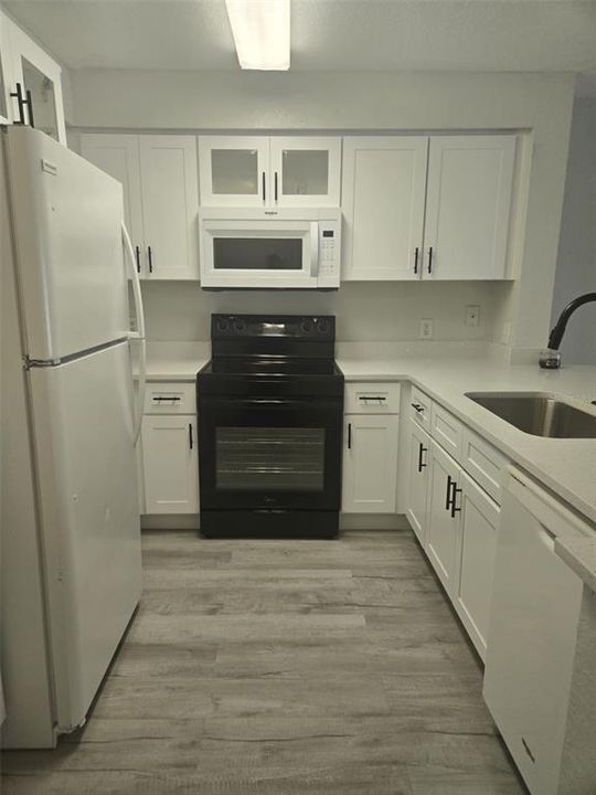 For Rent: $1,800 (2 beds, 2 baths, 1160 Square Feet)