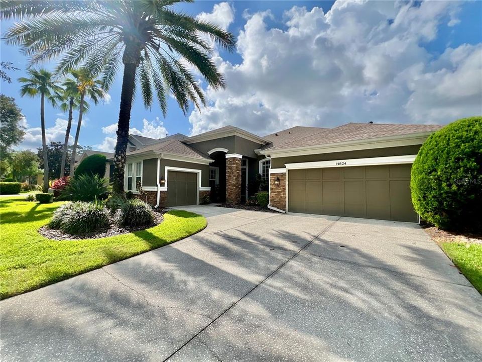 For Sale: $1,195,000 (4 beds, 3 baths, 2916 Square Feet)