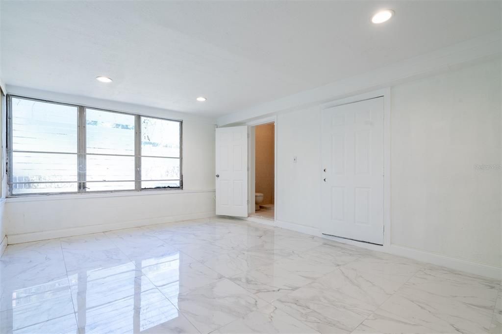 En Venta: $340,000 (0 camas, 0 baños, 1549 Pies cuadrados)