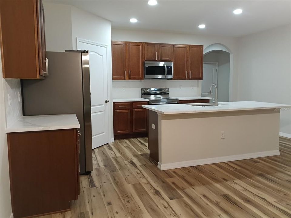 En Venta: $279,990 (4 camas, 2 baños, 1851 Pies cuadrados)